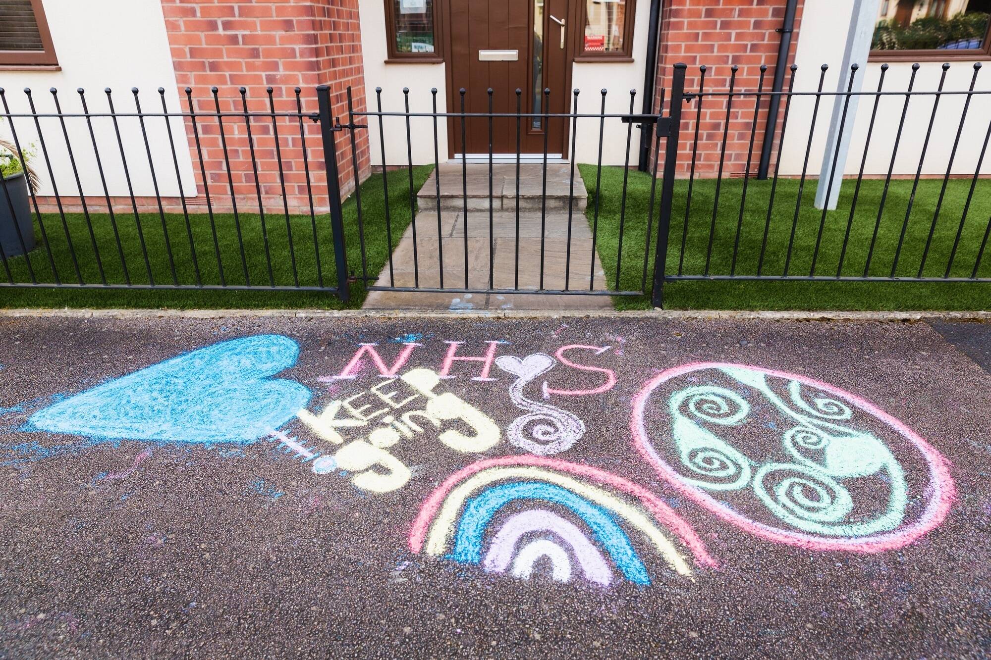 Ss nhs coronavirus pavement chalk rainbow drawing