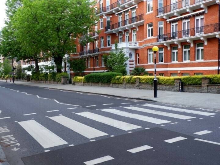 Famous zebra crossing at Abbey Road 720x540