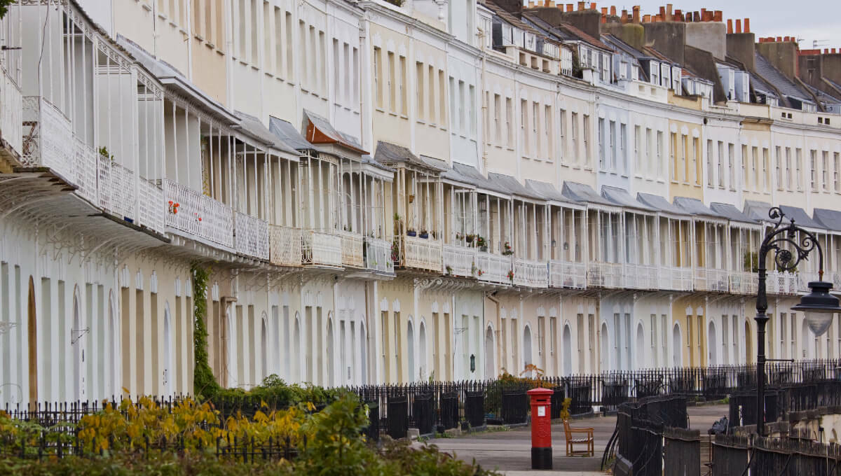 Royal York Crescent in Clifton Bristol 1200x680