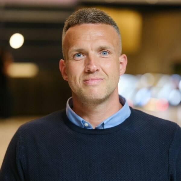 Darren Vaughan 600x600