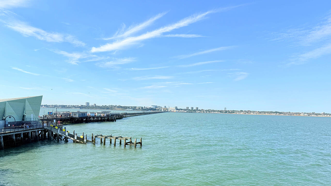 GEOPLACE 2026 1366x768px 09 empty